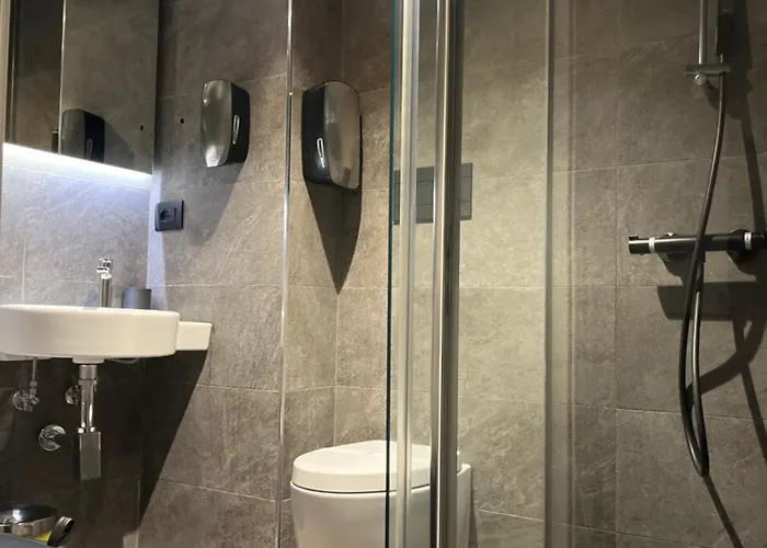 Cinecitta Luxury Bed & Breakfast 3*